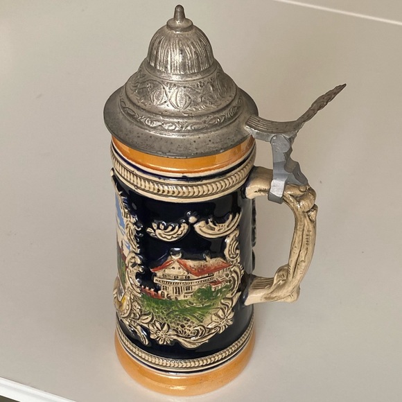 Authentic German beer stein with lid. Antique German beer mug. - Picture 14 of 15